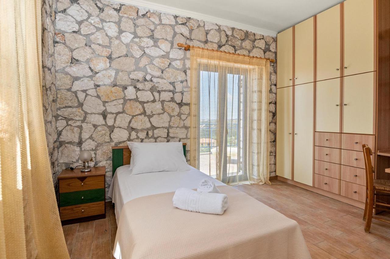 Stone House In Olive Grove - Former Denis Stone Villa ترابيزاكي المظهر الخارجي الصورة