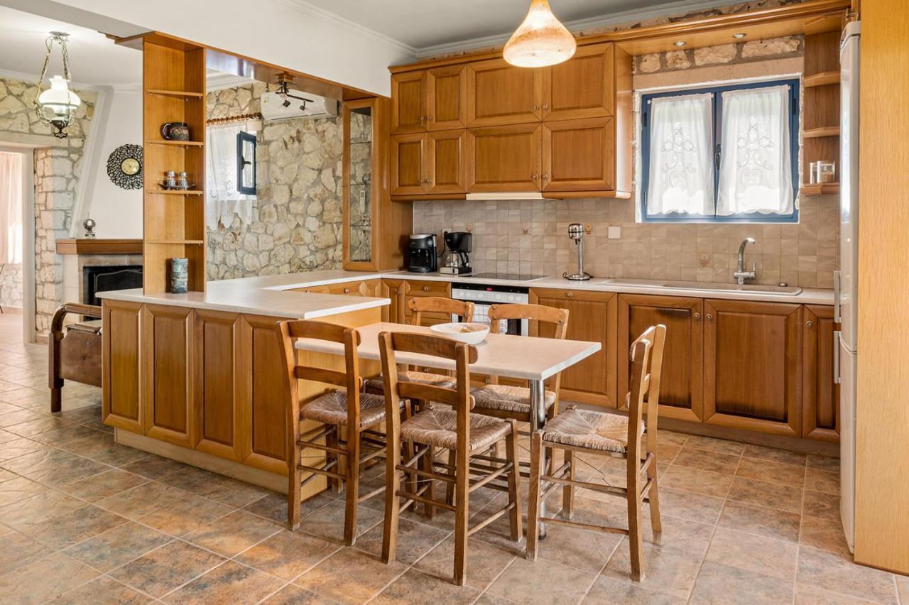 Stone House In Olive Grove - Former Denis Stone Villa ترابيزاكي المظهر الخارجي الصورة