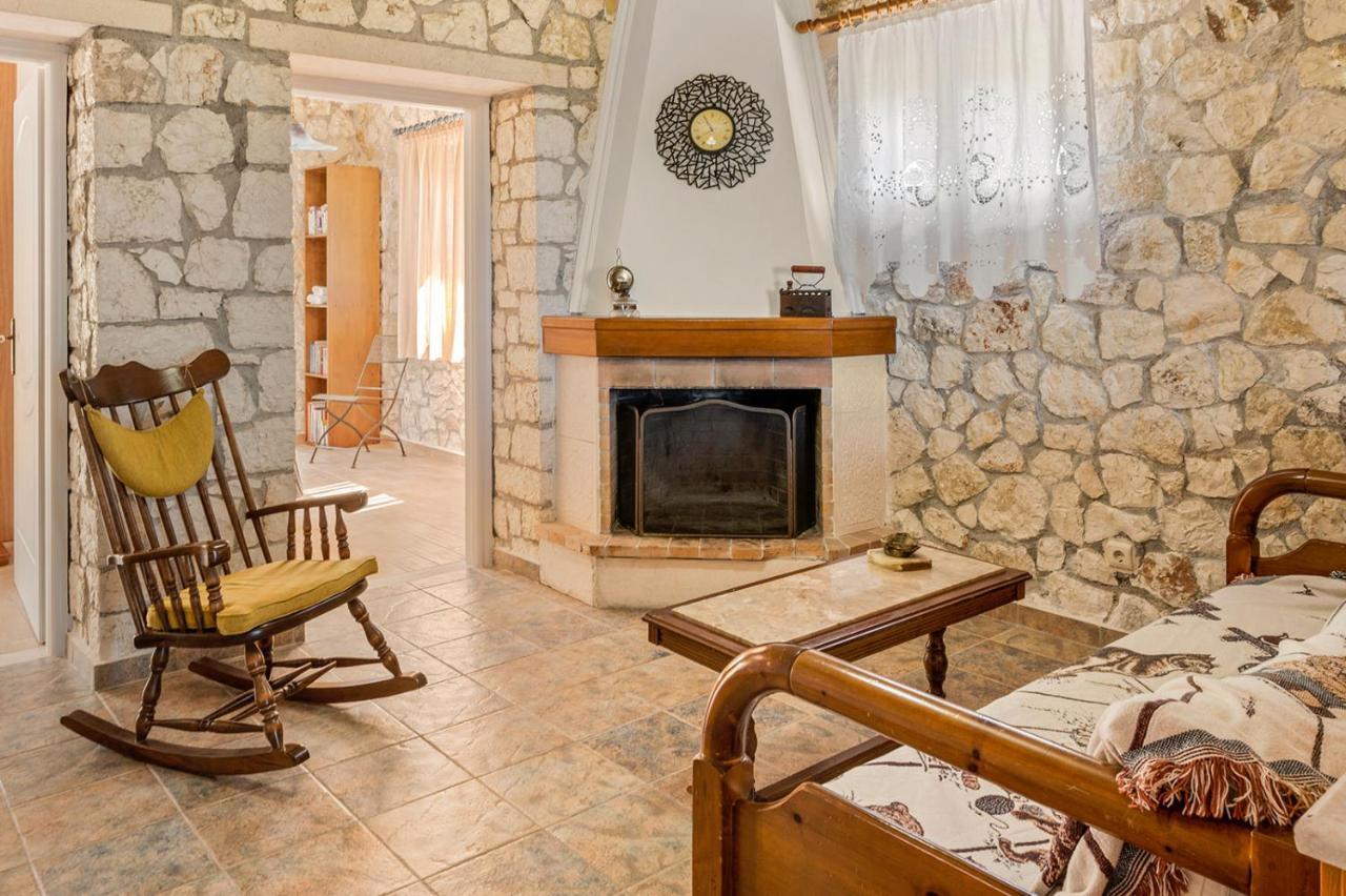 Stone House In Olive Grove - Former Denis Stone Villa ترابيزاكي المظهر الخارجي الصورة